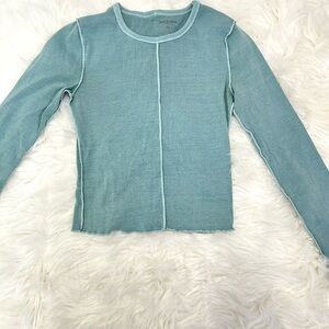 Women's size XS Turquoise Long Sleeve Top